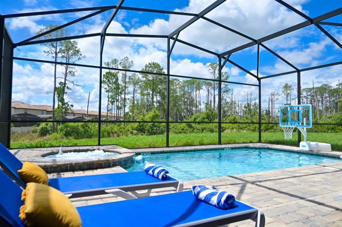 Image No.28-6 Bed Property for sale