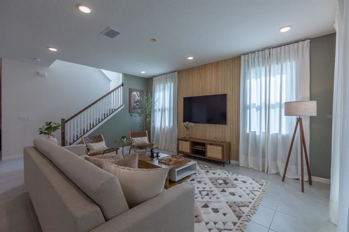 Image No.3-6 Bed Property for sale