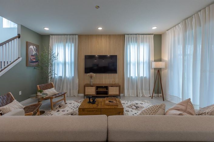 Image No.36-6 Bed Property for sale