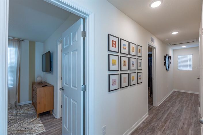 Image No.44-6 Bed Property for sale