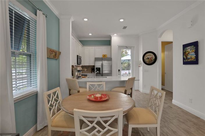 Image No.15-2 Bed Property for sale