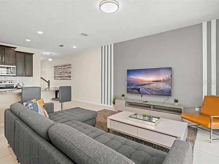 Image No.14-5 Bed Townhouse for sale