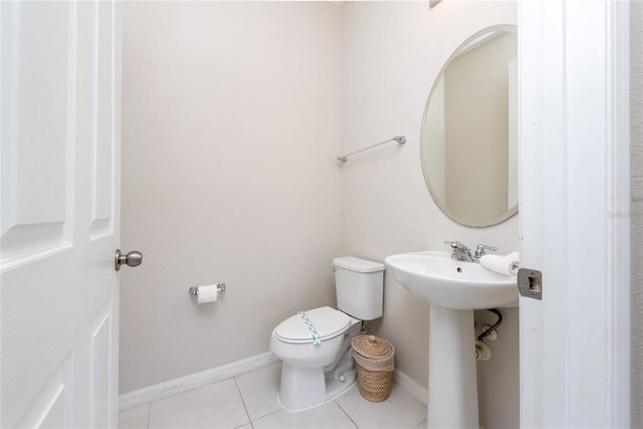 Image No.12-7 Bed Property for sale