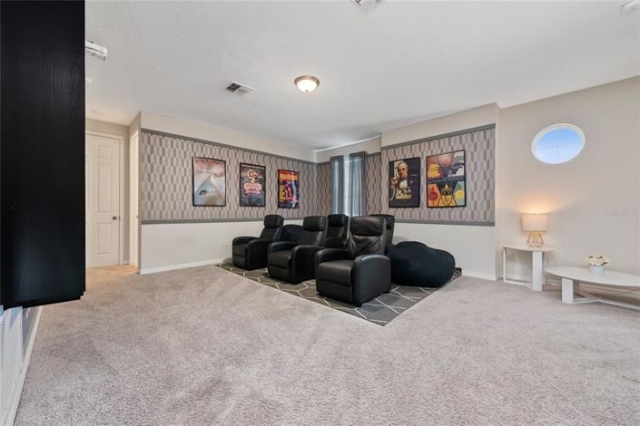 Image No.21-7 Bed Property for sale