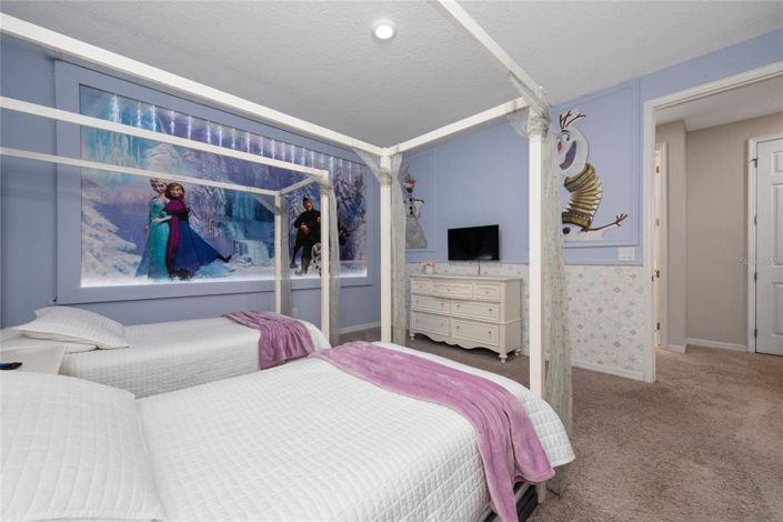 Image No.30-7 Bed Property for sale