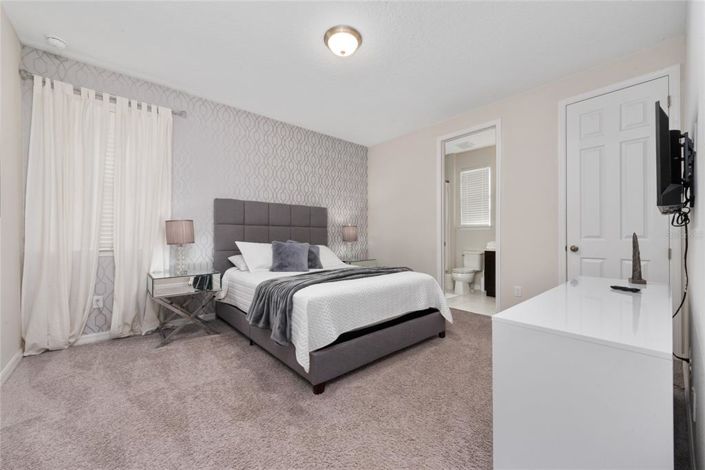 Image No.31-7 Bed Property for sale