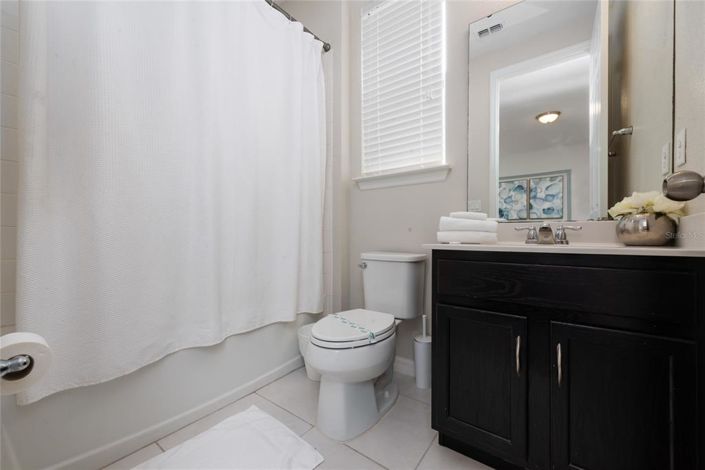 Image No.33-7 Bed Property for sale