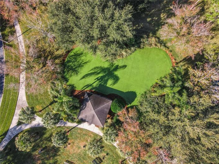 Image No.100-5 Bed Property for sale