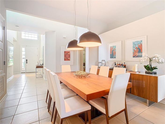 Image No.23-5 Bed Property for sale