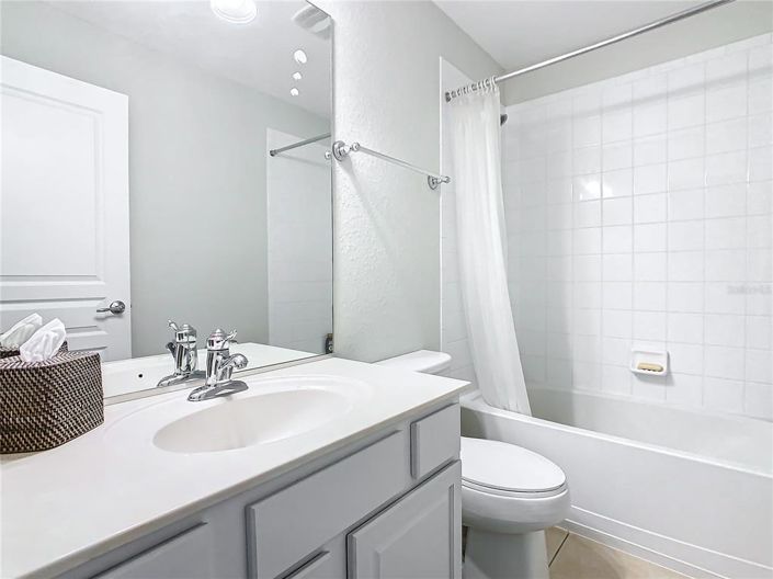 Image No.38-5 Bed Property for sale