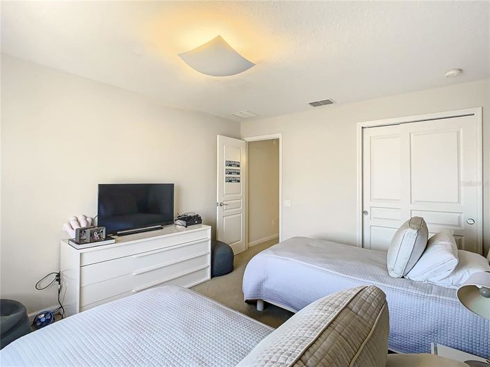 Image No.46-5 Bed Property for sale