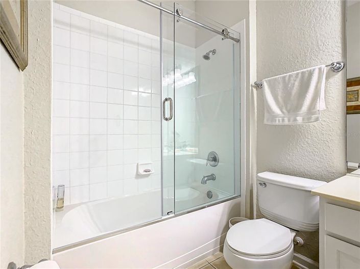 Image No.55-5 Bed Property for sale