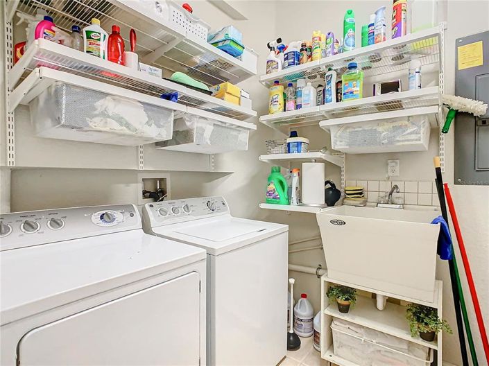 Image No.61-5 Bed Property for sale