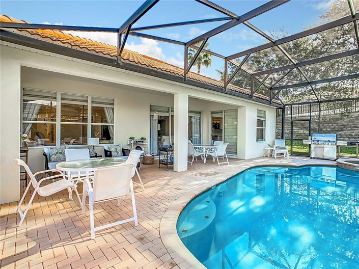 Image No.70-5 Bed Property for sale