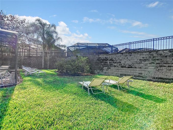 Image No.76-5 Bed Property for sale