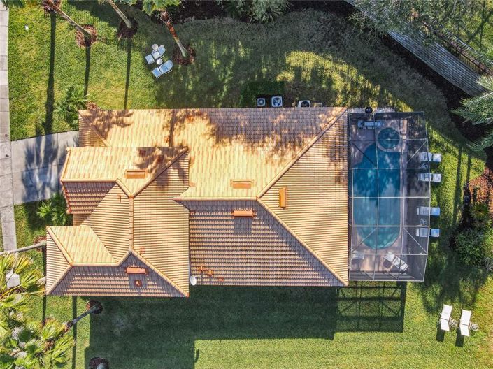 Image No.78-5 Bed Property for sale