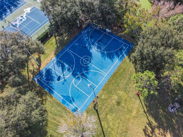 Image No.98-5 Bed Property for sale