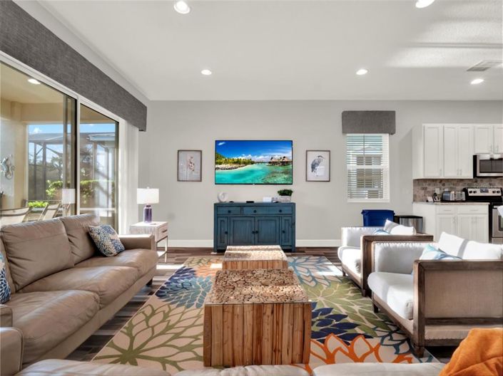 Image No.18-5 Bed Property for sale