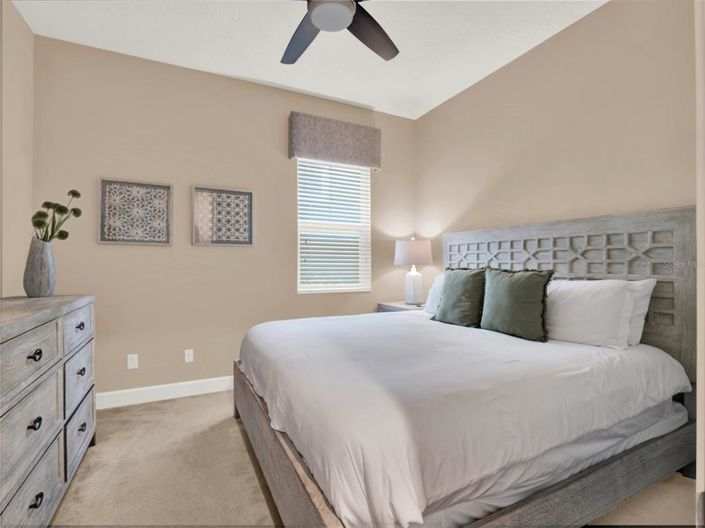 Image No.21-5 Bed Property for sale