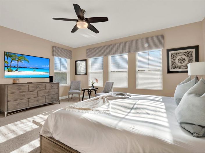 Image No.28-5 Bed Property for sale