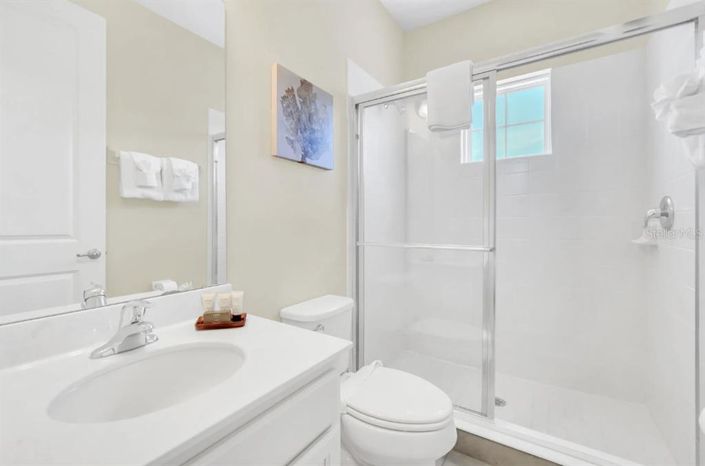 Image No.32-5 Bed Property for sale