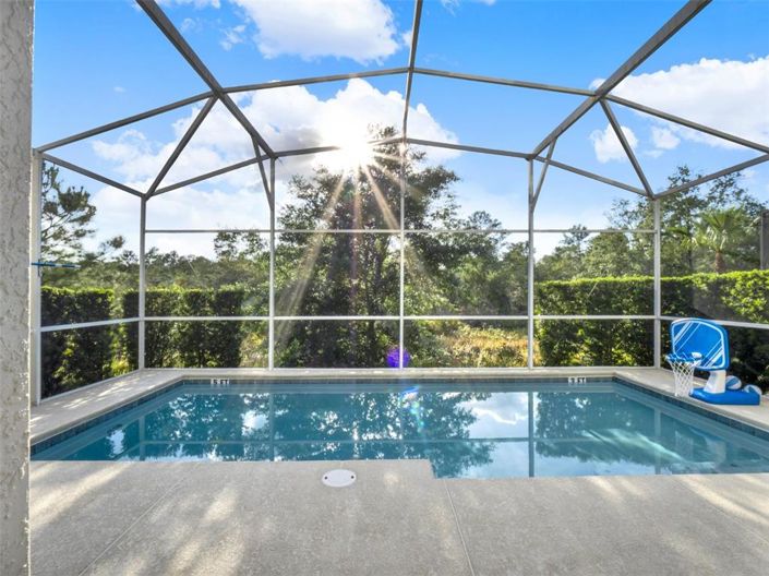 Image No.5-5 Bed Property for sale