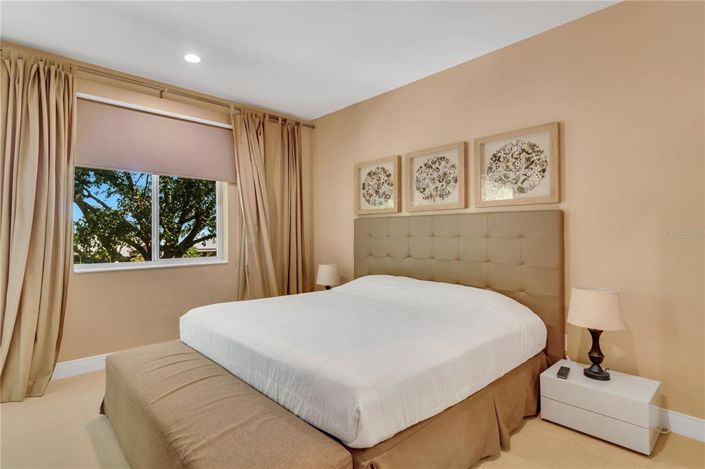 Image No.13-4 Bed Property for sale