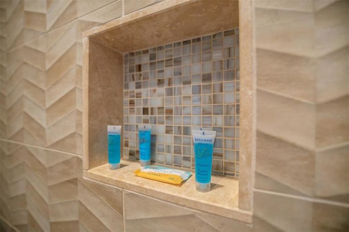 Image No.22-4 Bed Townhouse for sale