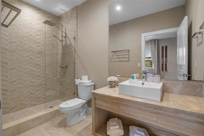 Image No.28-4 Bed Townhouse for sale