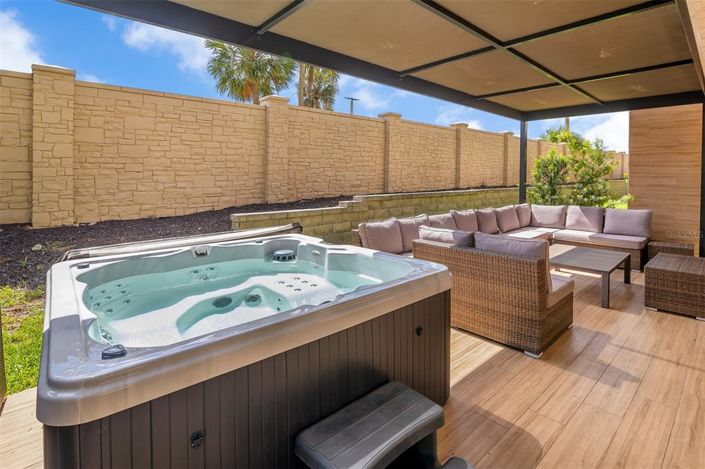 Image No.31-4 Bed Townhouse for sale