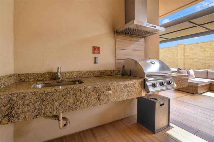 Image No.32-4 Bed Townhouse for sale