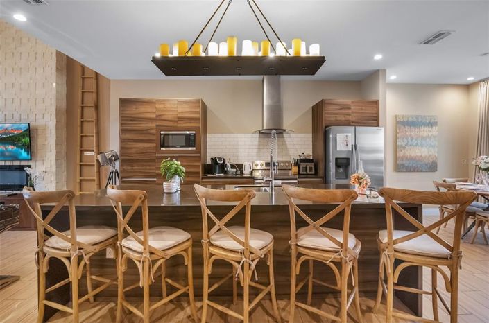 Image No.9-4 Bed Townhouse for sale