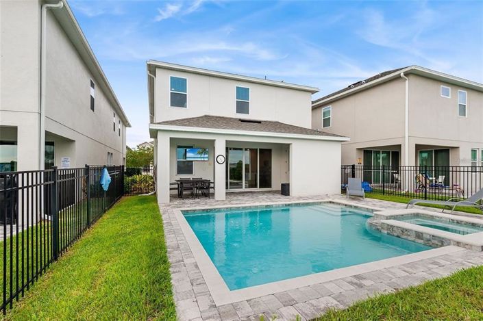 Image No.2-Propriété de 5 chambres à vendre à Kissimmee