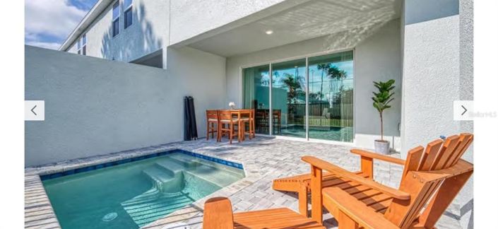 Image No.12-4 Bed Townhouse for sale