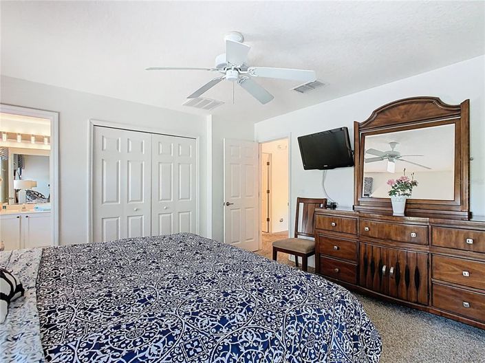 Image No.11-4 Bed Townhouse for sale