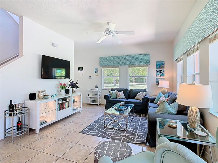 Image No.4-4 Bed Townhouse for sale