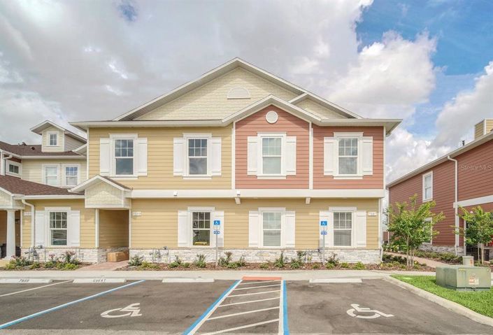 Image No.1-5 Bed Townhouse for sale