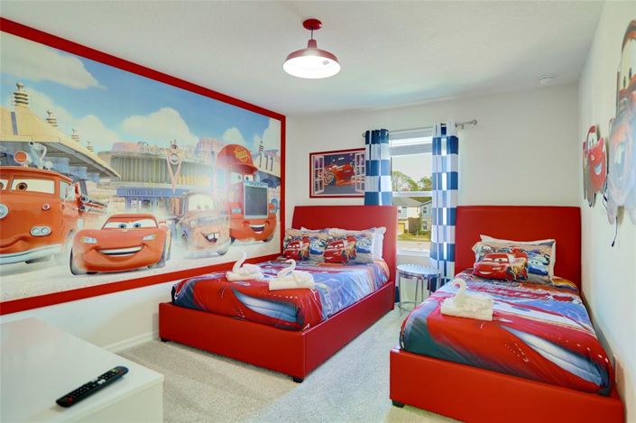 Image No.22-5 Bed Townhouse for sale