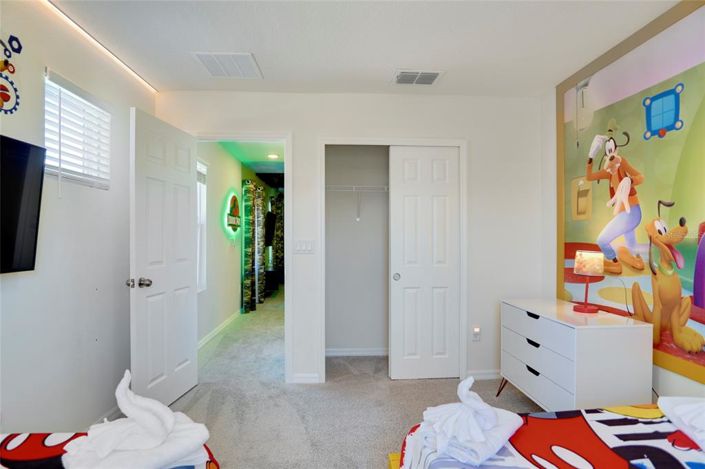 Image No.25-5 Bed Townhouse for sale