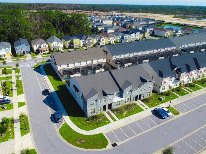 Image No.32-5 Bed Townhouse for sale