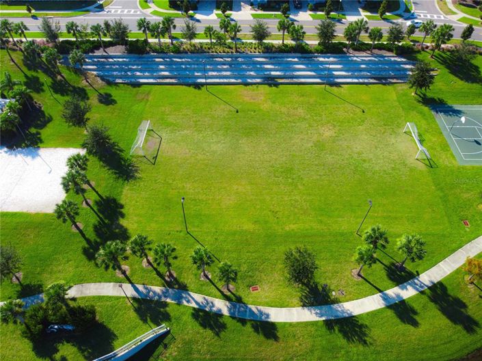 Image No.40-5 Bed Townhouse for sale