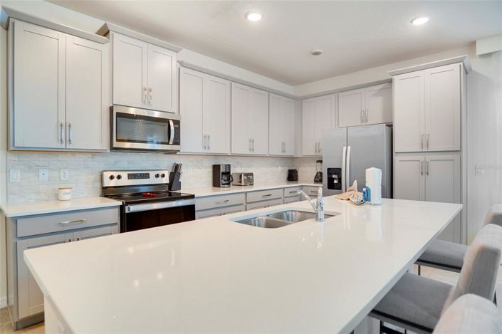 Image No.8-5 Bed Townhouse for sale