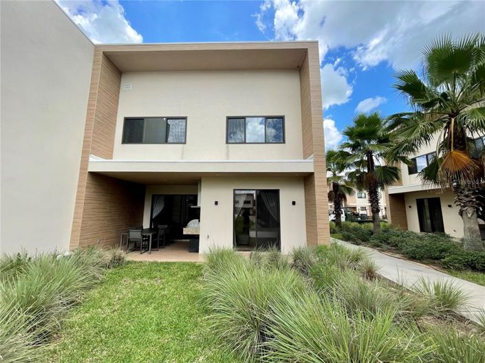 Image No.11-4 Bed Townhouse for sale