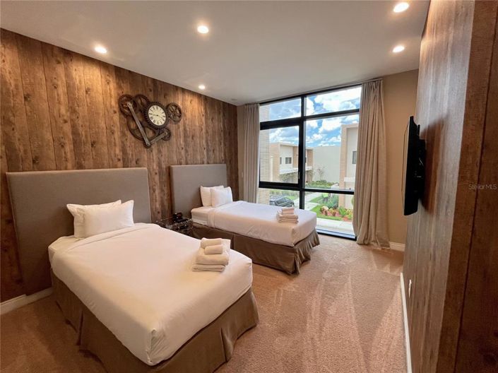 Image No.18-4 Bed Townhouse for sale