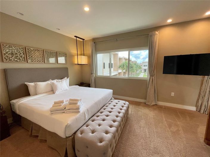 Image No.23-4 Bed Townhouse for sale