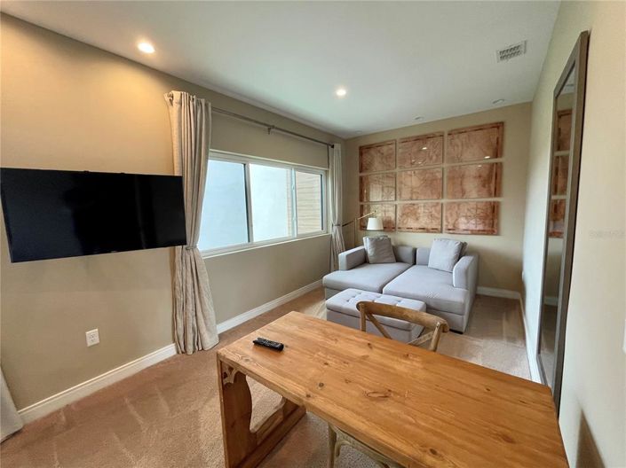 Image No.24-4 Bed Townhouse for sale