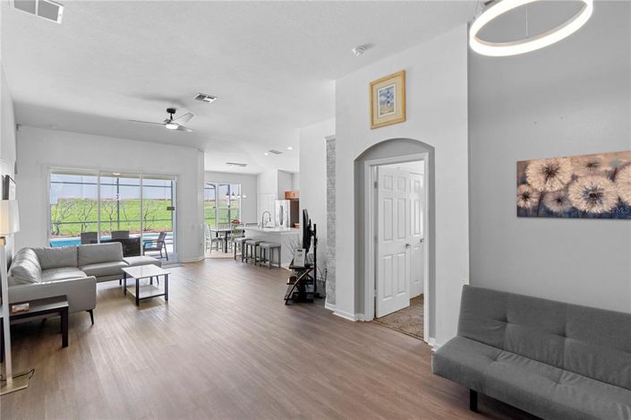 Image No.15-Propriété de 4 chambres à vendre à Kissimmee