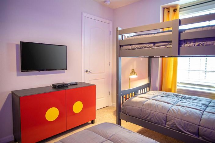 Image No.32-5 Bed Townhouse for sale