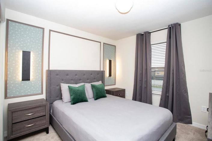 Image No.44-5 Bed Townhouse for sale