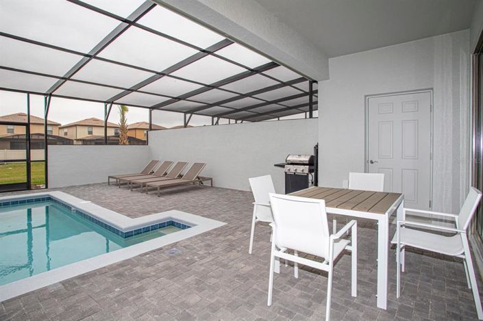 Image No.47-5 Bed Townhouse for sale